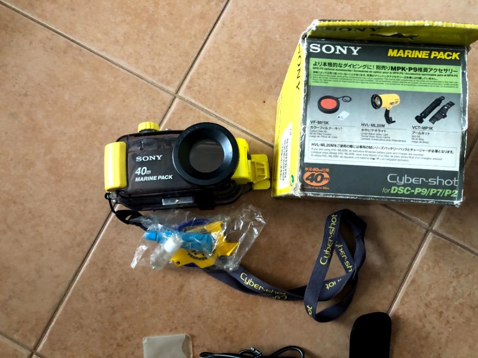 Maquina Fotográfica SONY com caixa estanque 40mts
