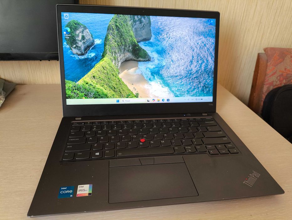 Lenovo Thinkpad T14S Gen 2 (i5-1135G7/8Gb/256Gb/Iris XE)FHD IPS ОГОНЬ!