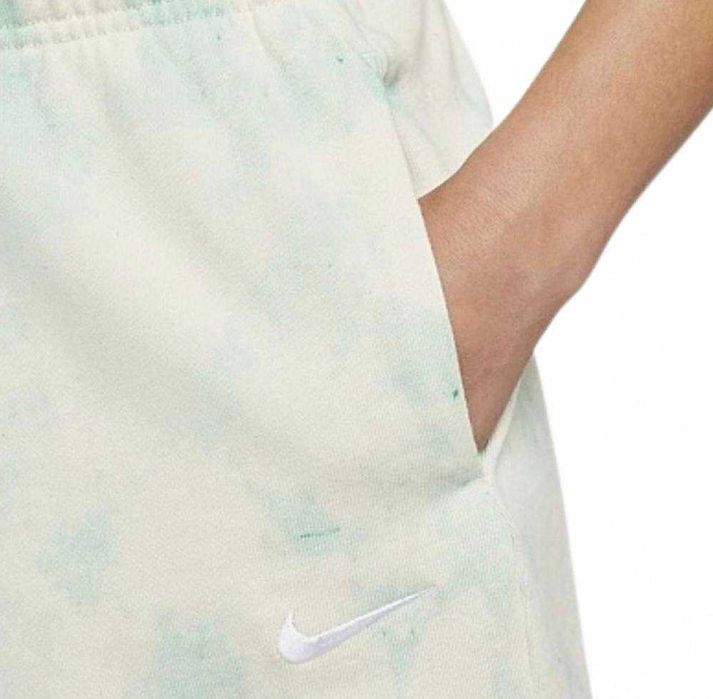 Шорти жіночі Nike Tie Dye легкі DM6712 379 оригінал розмір XS S M нові