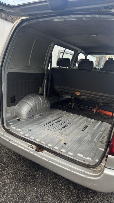 Toyota hiace 6 lugares