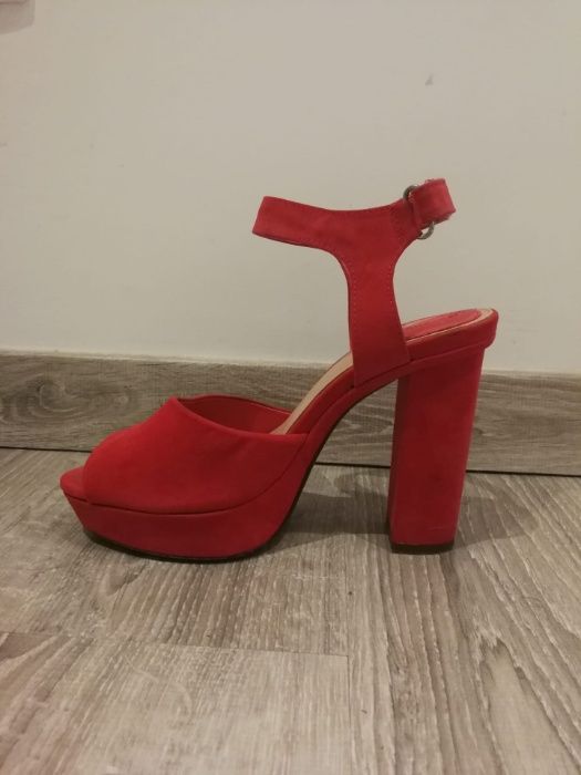 Coral Sandals by Bershka