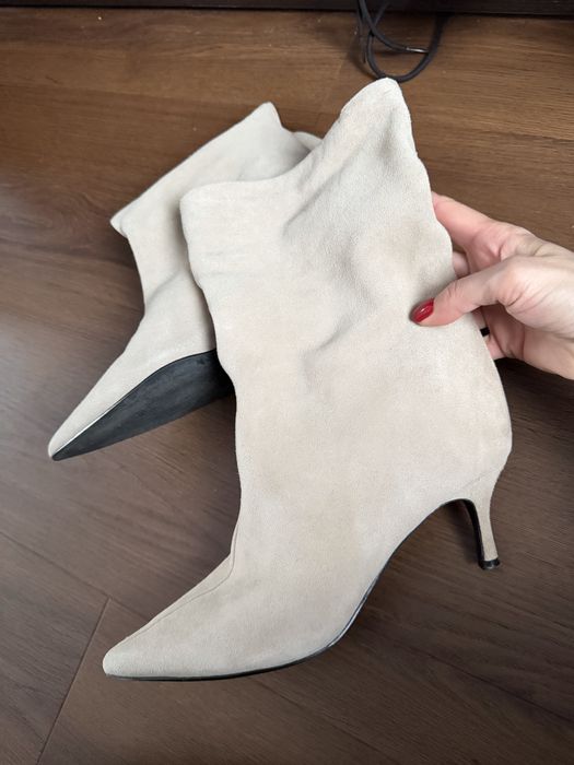 Чоботи бежеві Зара, натуральна замша ! 41 розмір! 26,5 см