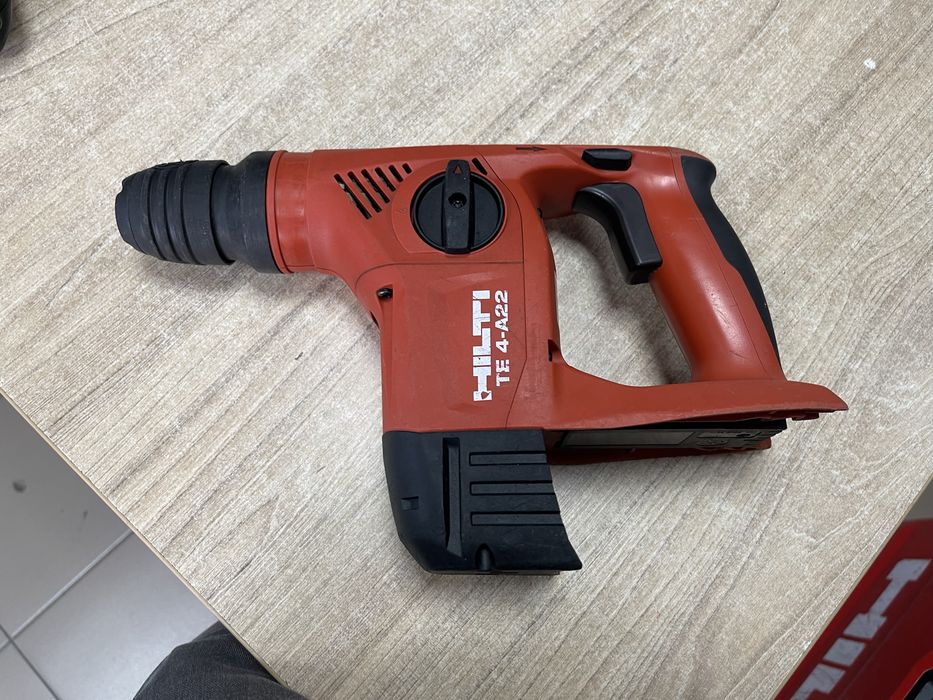 Hilti TE 4-A22  / перфоратор Хілті
