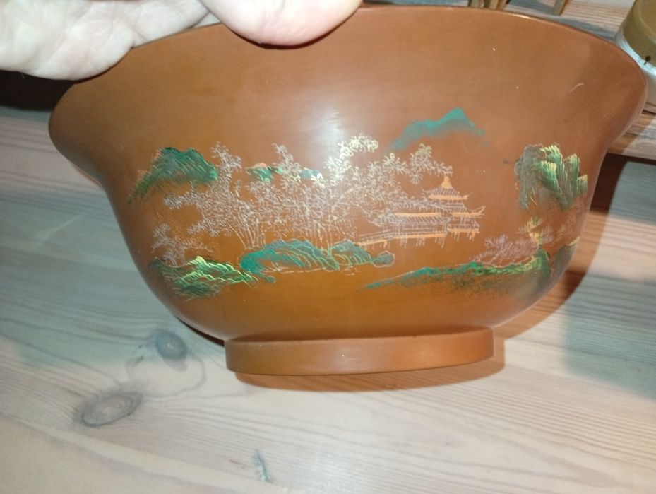 Stara misa z laki z łyżką i widelcem