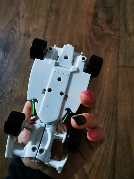 Autko-robot, transformers