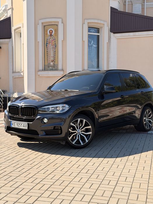 Продам BMW X5 Ф 15 160 пробег не крашен 3 л турбо