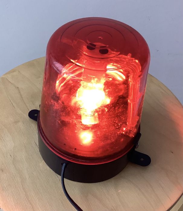 Lampa dyskotekowa migająca światłem czerwona