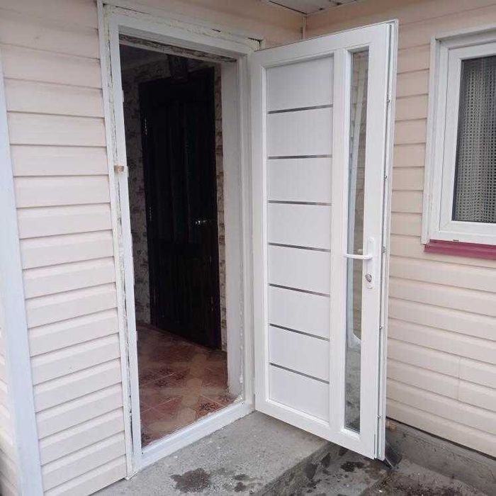 Двері з якісного металопластику INOX02+скло тоноване