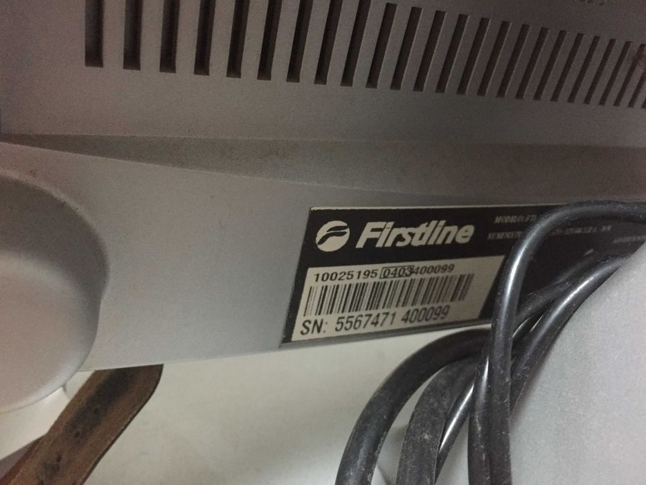 televisão / monitor Firstline FTL 15 ( casa ou autocaravana )