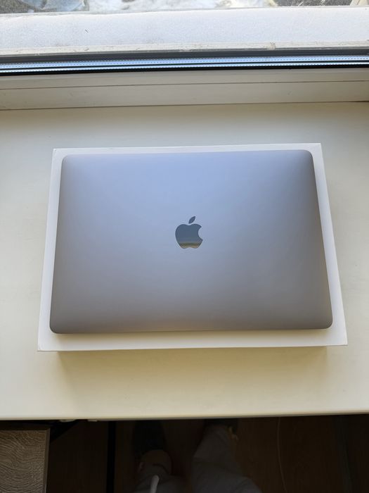 MacBook pro m1 2020 8/256