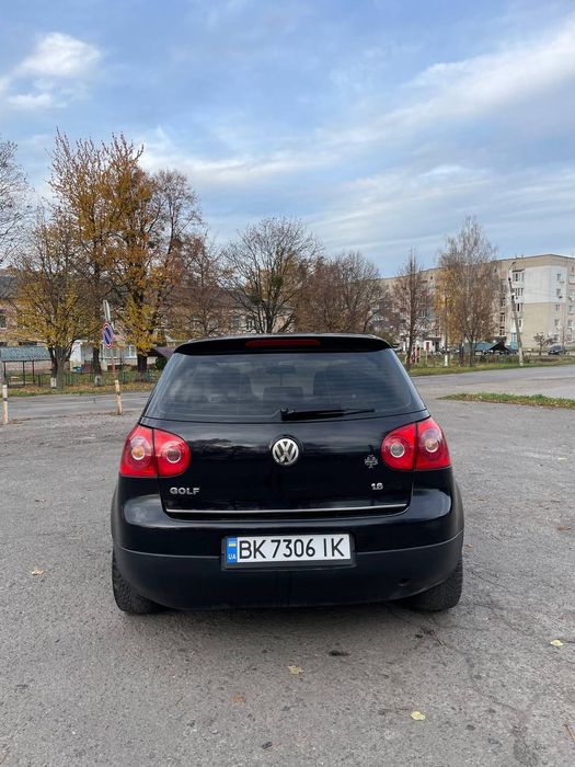 Volkswagen Golf V