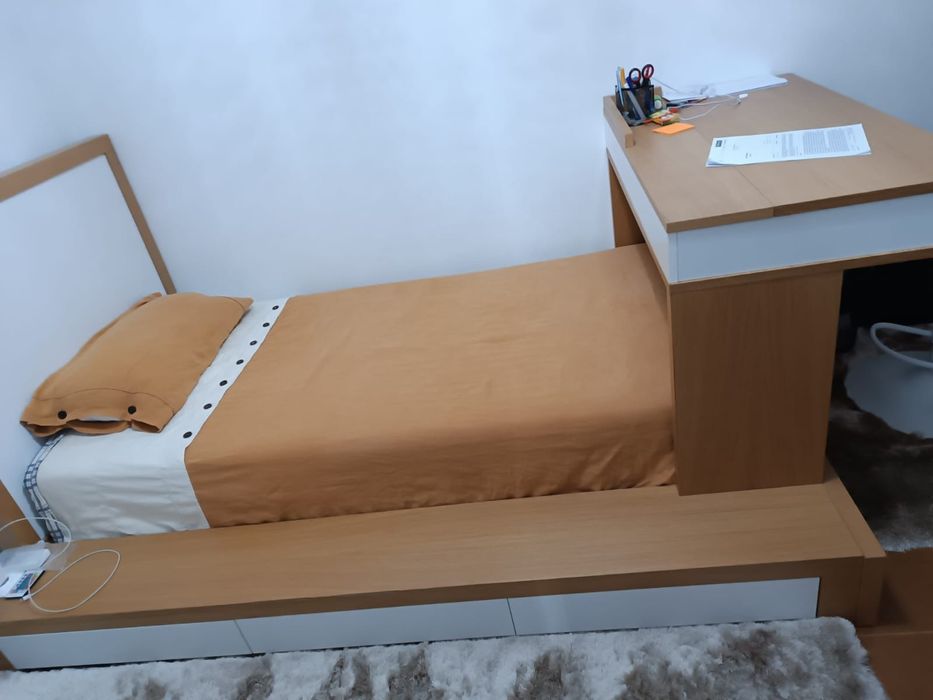 cama solteiro + colchão + secretaria+ cadeira