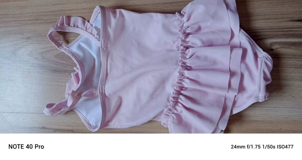 Kostium kąpielowy jednoczęściowy dziewczęcy Nickelodeon Baby Shark 6-9