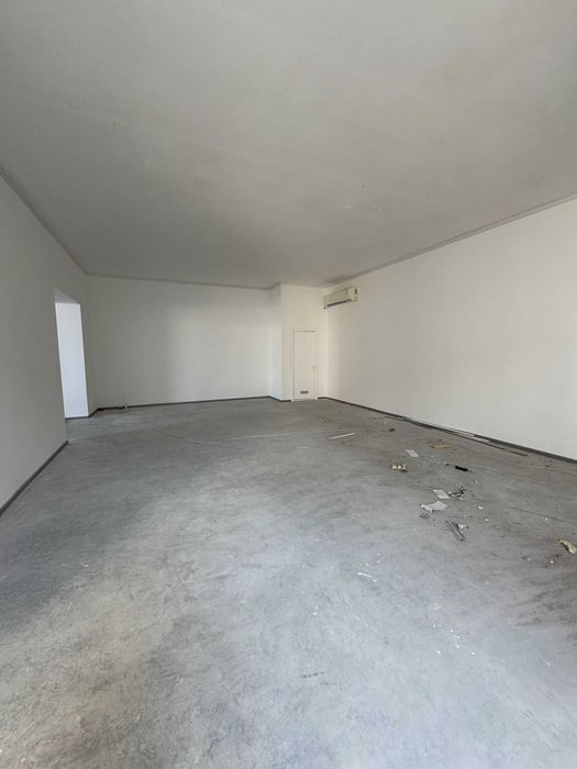 Фасадне приміщення в центрі Сміли, навпроти ринку