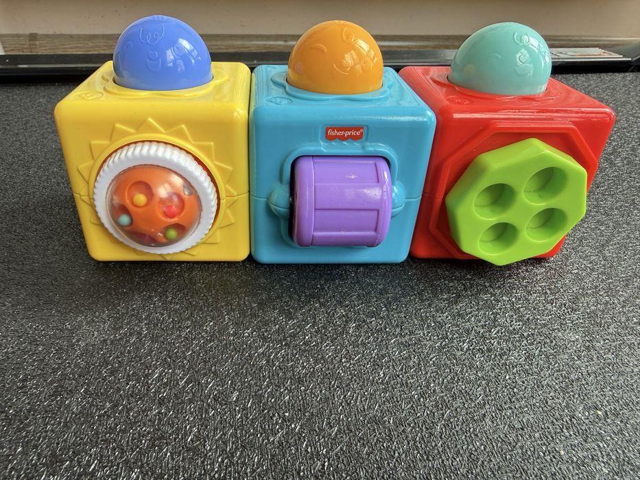 Розвиваючі кубики Fisher-Price від 6 місяців