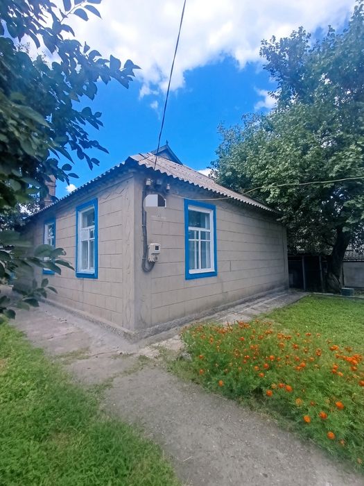 Продам будинок з літнею кухнею і гаражем!