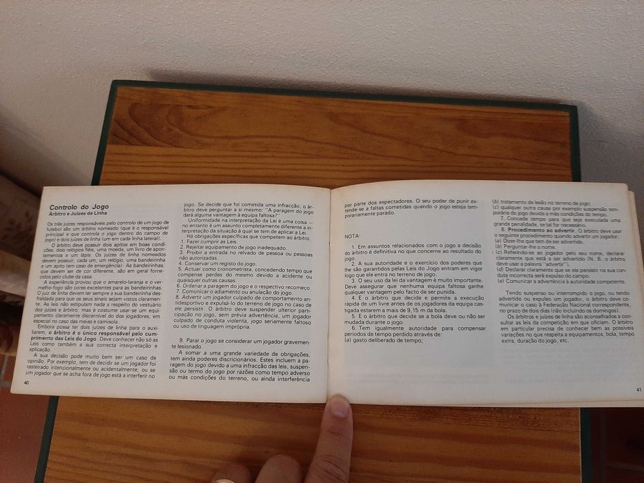 Livro Futebol - Coleção Pratica Desporto