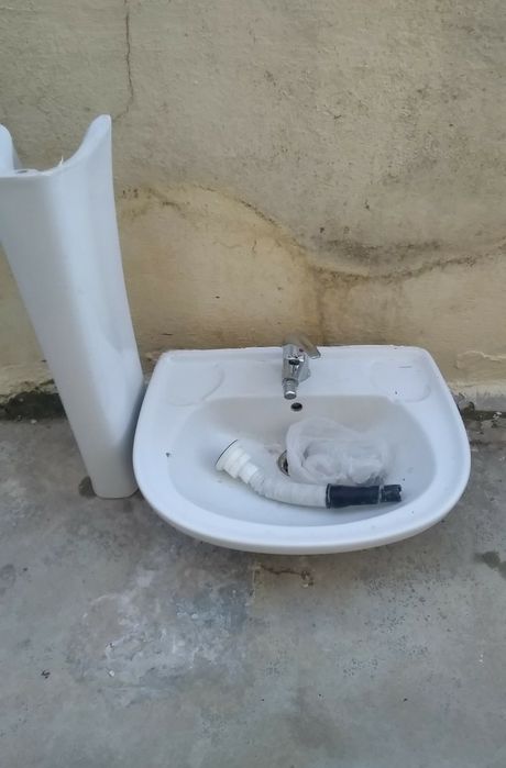 Lavatório de marca Madalena