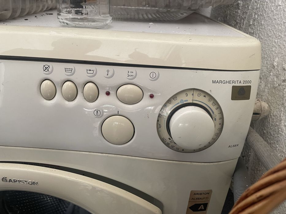 Maquina de Lavar Roupa Ariston