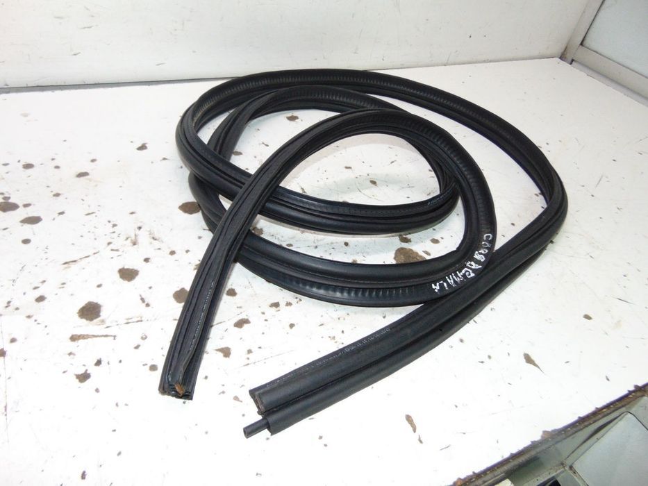 Opel Corsa C borracha da mala