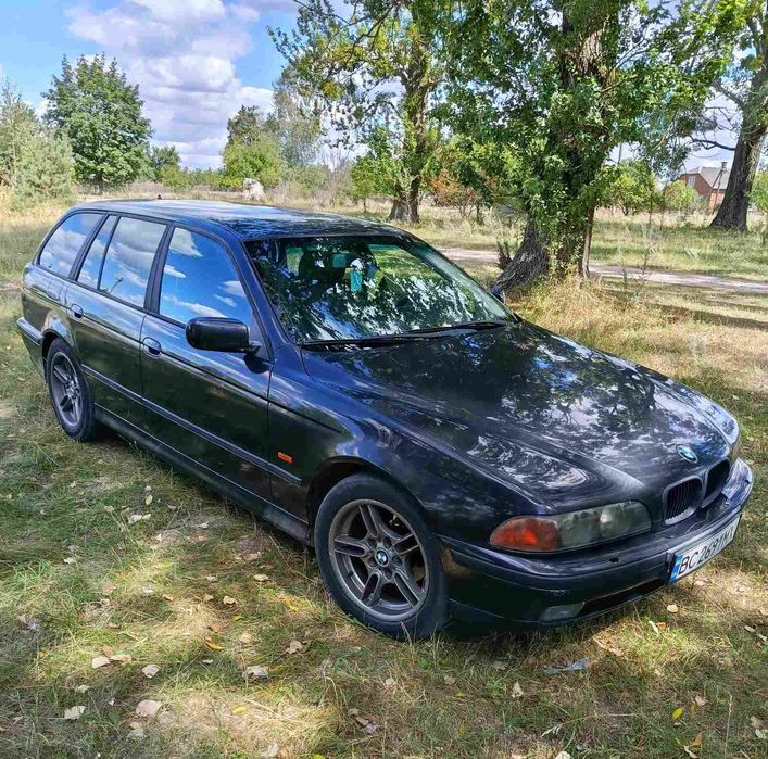 BMW e39,series 5, автомат(колір чорний)