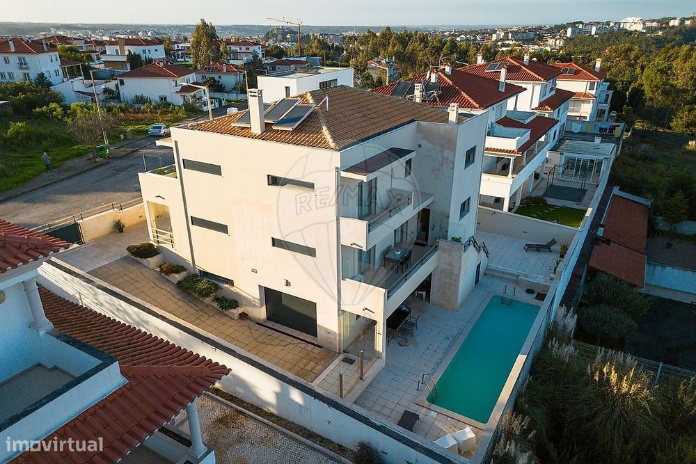 Moradia T5 para venda