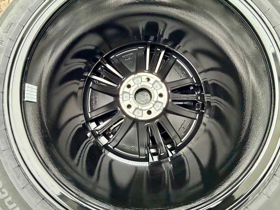 Alufelgi VW Passat B9 R-Line Oryginalne 18 Letnie Czarne BiColor NOWE
