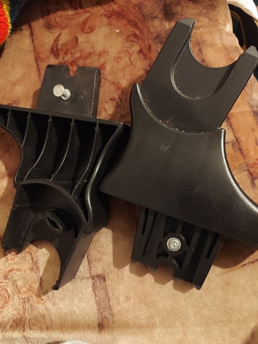 Adaptery do fotelika wózka Caretero