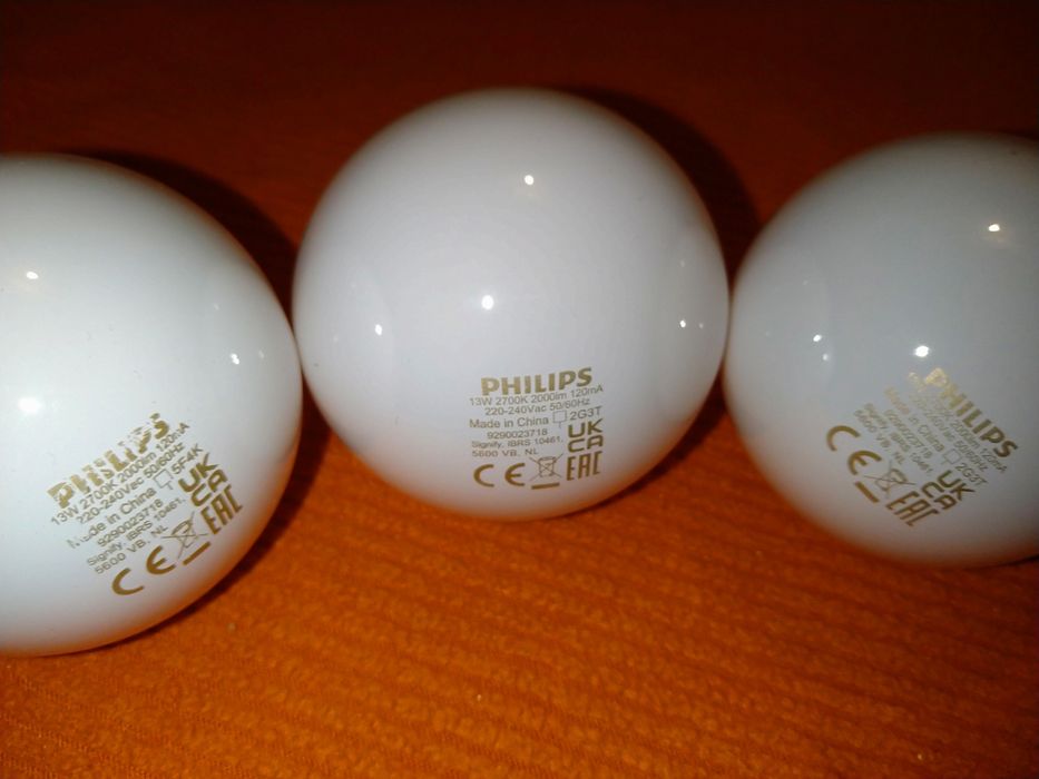 Żarówki Philips LED E27 i E14 – 9 szt. – 13 W, 7,5 W, 2 W + SceneSwitch