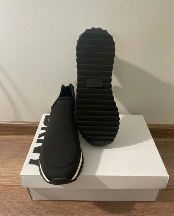 Buty DKNY nowe bez metki