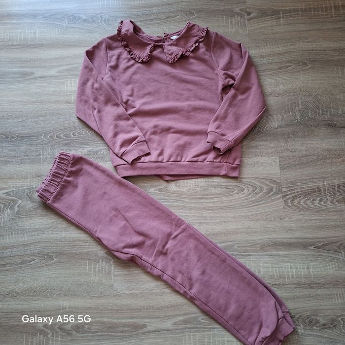 Komplet bluzka z kołnierzykiem plus spodnie r. 140