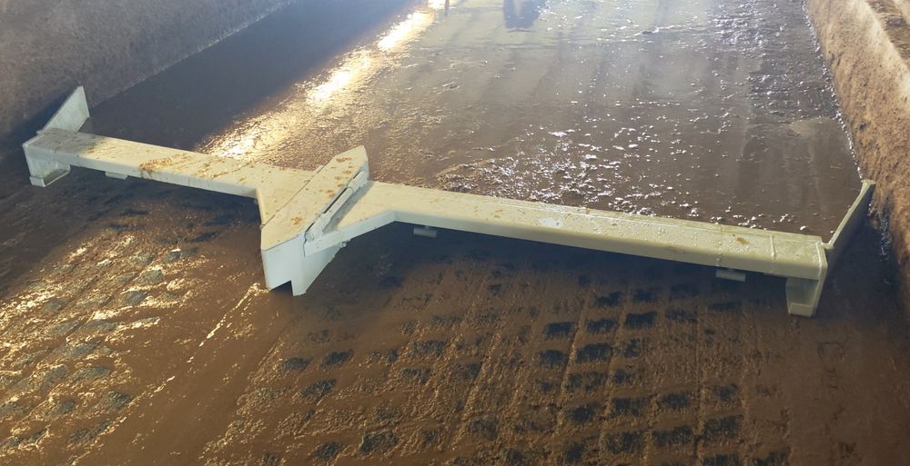 Rodos de vacaria novos.