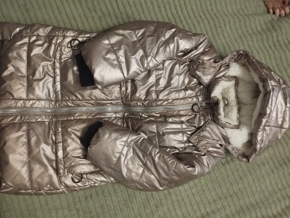 Курточки на дівчинку 5-6 років