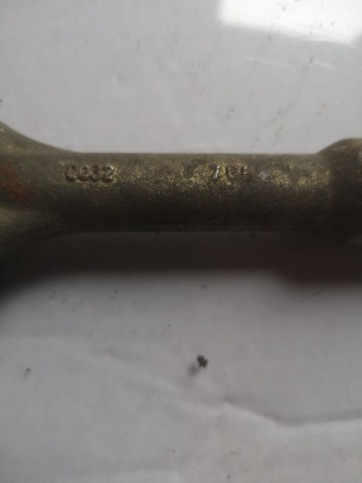Продам буксировочний гак для авто