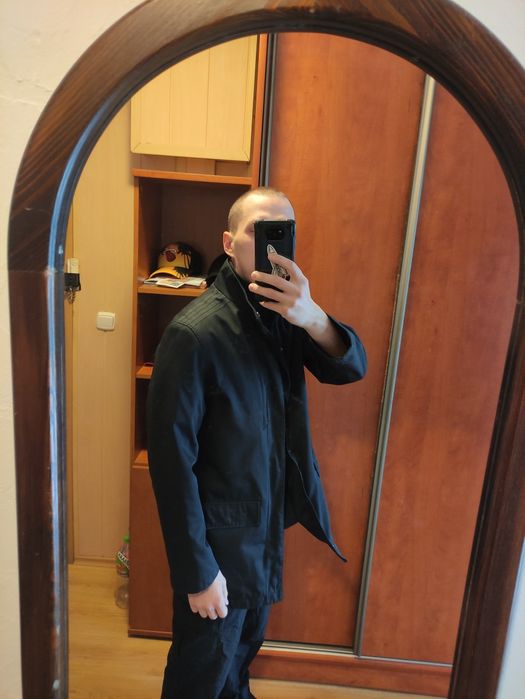 AT Company,fajna kurtka ,  niezbyt ocieplona M-L