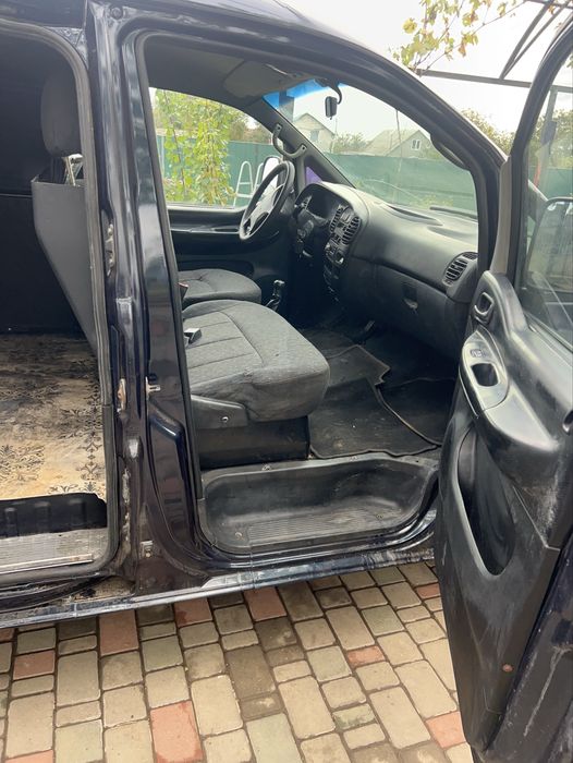 Продам авто хюндаи H200 2.5тд