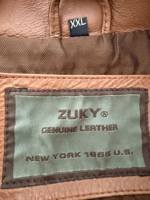 Casaco castanho de couro