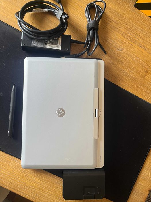 HP EliteBook Revolver 810