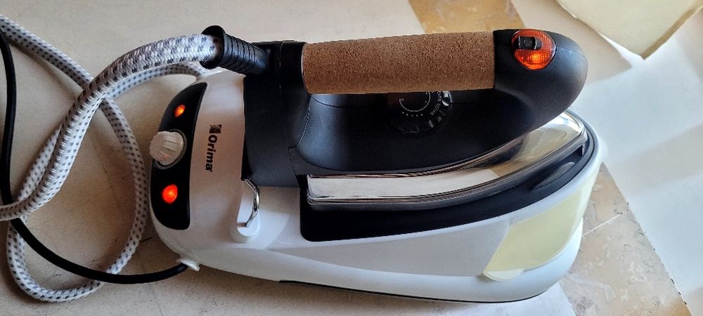 Ferro a vapor de caldeira ORIMA 2600W Profissional