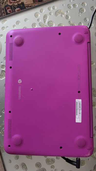 Ноутбук hp рожевий терміново