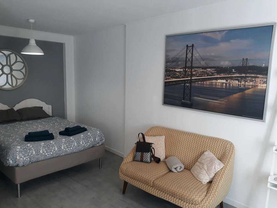 Quartos para CASAL. No Centro Lisboa. Entrada Imediata. LER TEXTO.