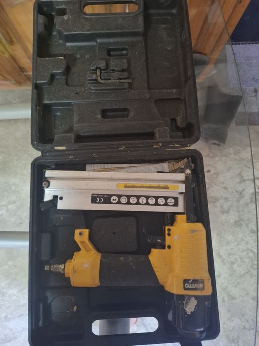 Pistola de ar (agrafar)