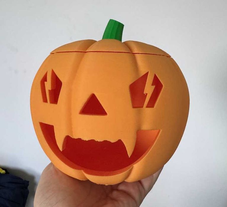 Druk 3D na zamówienie – ozdoby śwąteczne figurki, prototypy