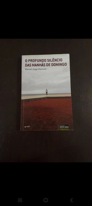 o profundo silêncio das manhãs de domingo