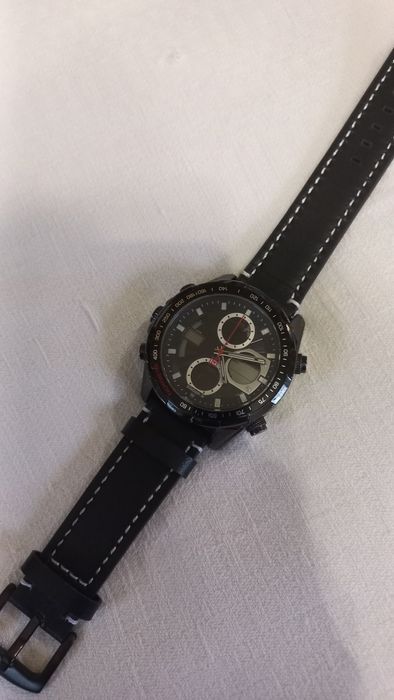 Мужские наручные часы Nuviforce 9197 с подсветкой