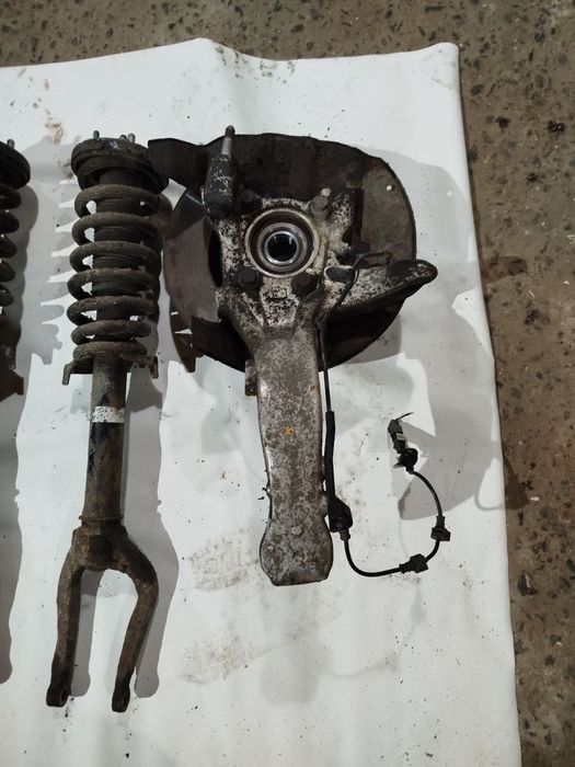 Цапфа ступиця повор.кулак Honda Acura Legeng кb1 Хонда Акура Легенда