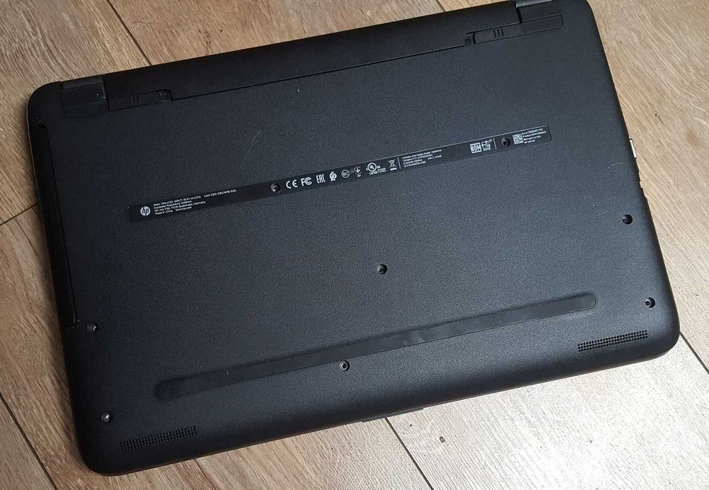 części HP 250 G5 MATRYCA 15,6 DVD BATERIA OBUDOWA klapa zawiasy