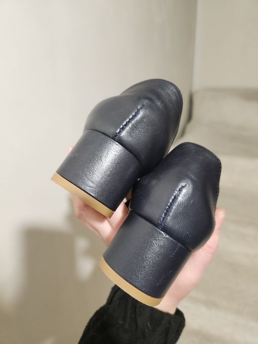 Жіночі туфлі-слінгбеки бренду Guimarães