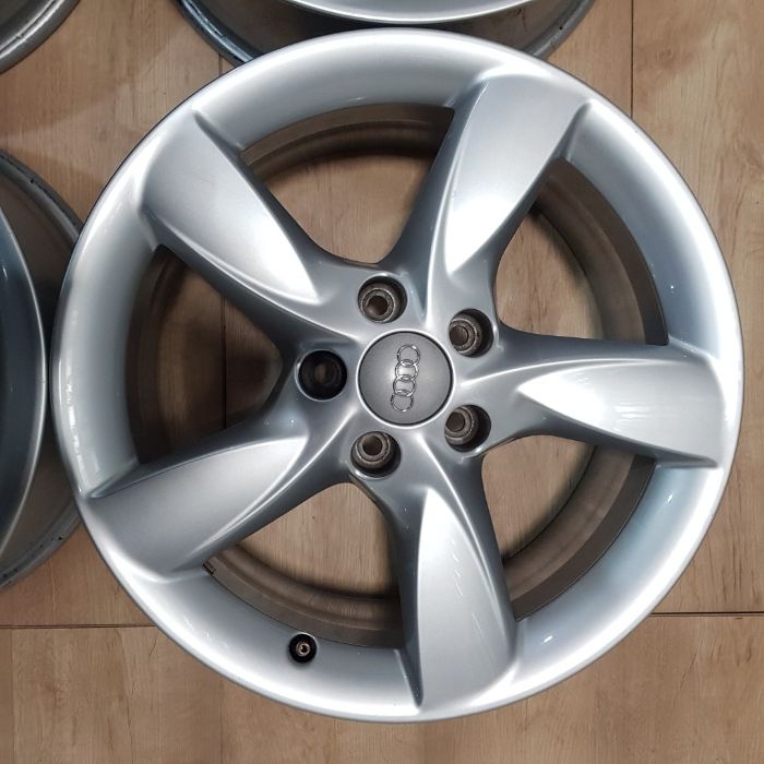 Диски Audi R17 5x112 A4 A6 VW Passat Jetta Golf Skoda Octavia Superb
