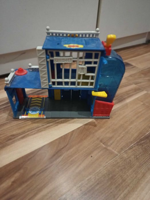 Super Zings posterunek Policji